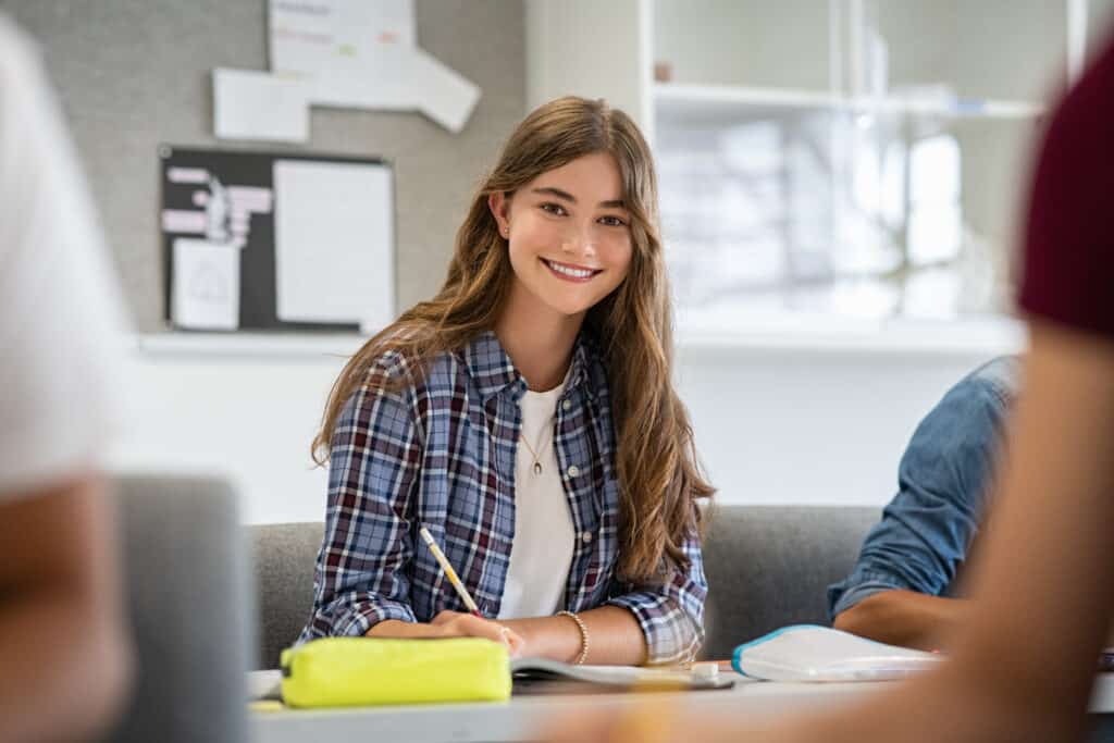 https://www.ihmadrid.com/cursos-ingles/cursos-verano/english-futures-lab-curso-ingles-adolescentes.html