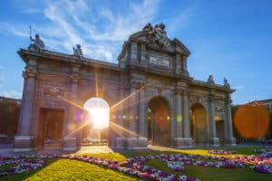 https://www.ihmadrid.com/en/blog/advantages-studying-abroad-in-spain.html